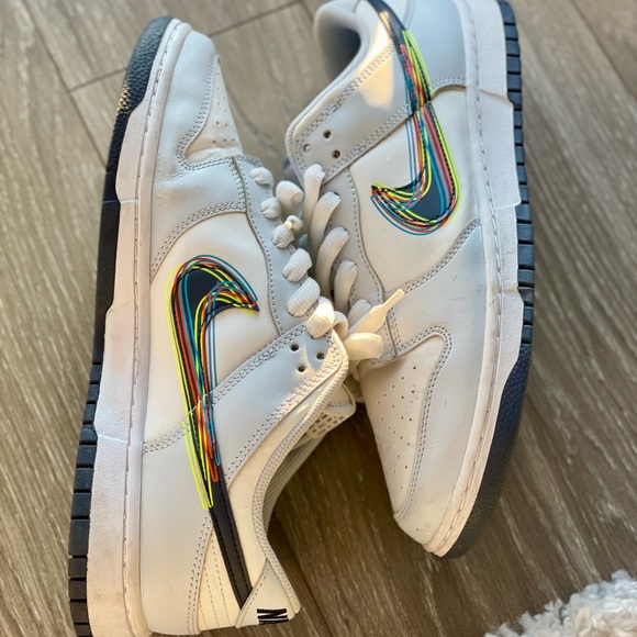 nike with holographic swoosh
